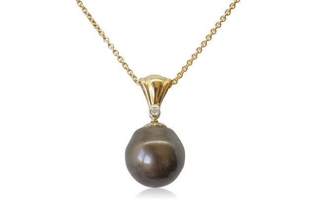 PEND. RIKITEA OR 750 DIAMANT PERLE TAHITI SBQ Ø14-15MM CAT B