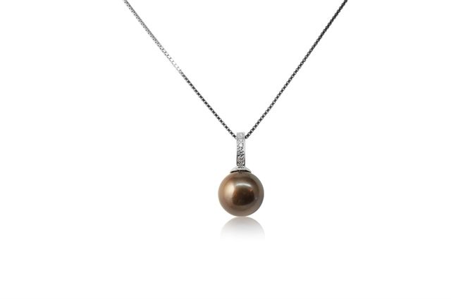PEND. ROTUI OR BLC 750 DIAMANT PERLE TAHITI RSR Ø13-14MM CAT A-B